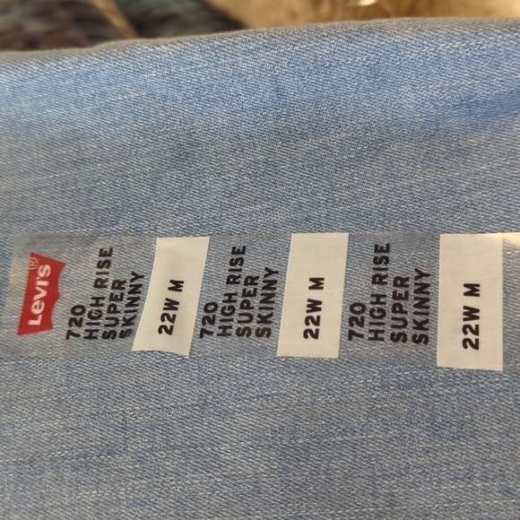 New Levi's 720 high rise skinny denim distressed jeans Plus Size NWT Sz 22W - Picture 8 of 12